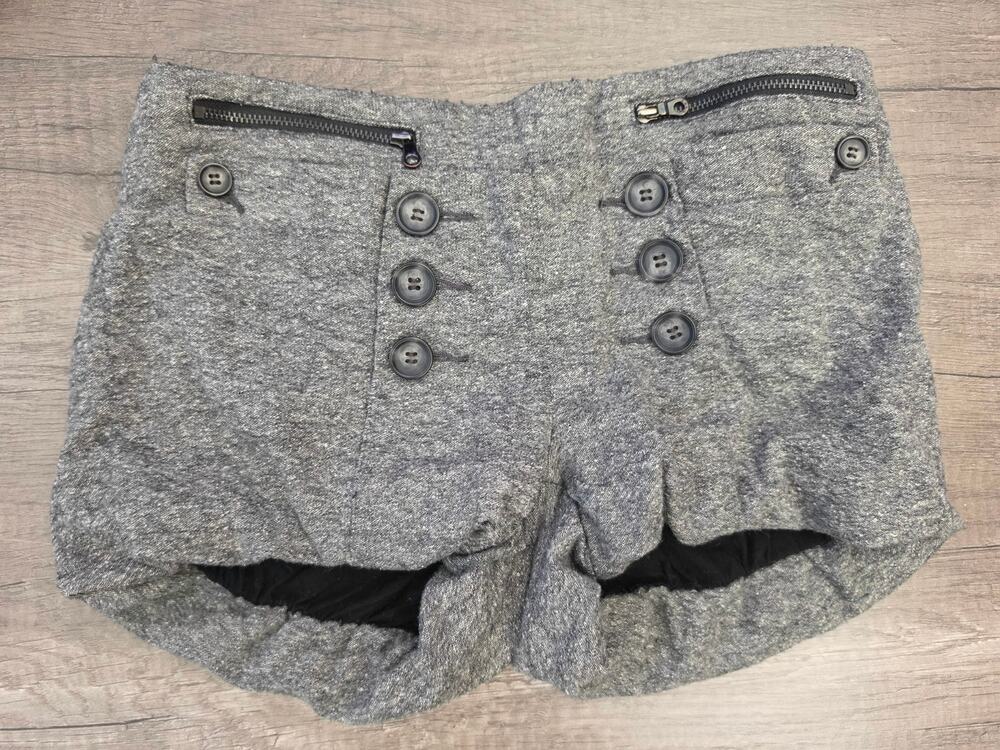 Vintage L.A.M.B. Gray Tweed High-Waisted Shorts – Size 0